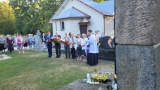 spotkanie przedstawicieli miasta, Związku Sybiraków i mieszkańców na cmentarzu