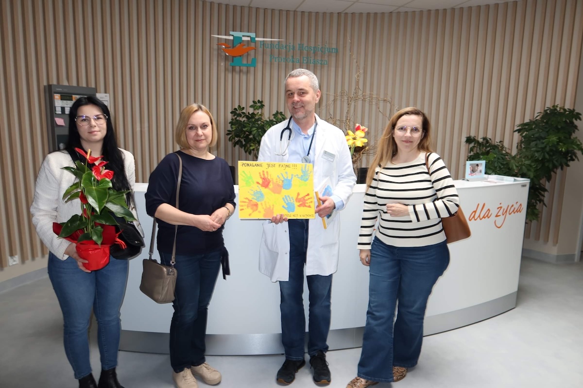 delegację przedszkola w siedzibie Fundacji Hospicjum Proroka Eliasza w Makówce