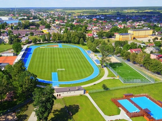 zdjęcie stadionu z lotu ptaka