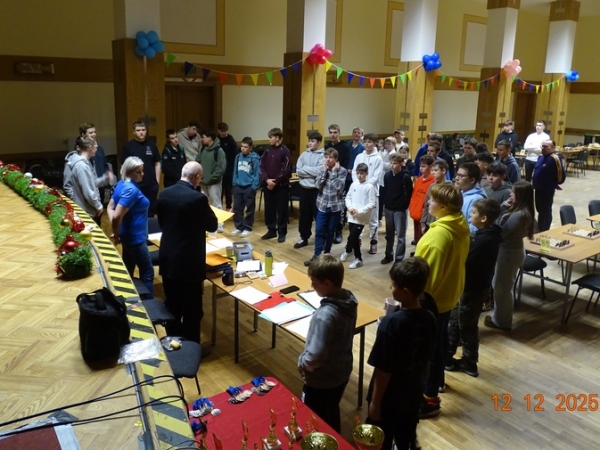podsumowanie w sali hajnowskiego domu kultury