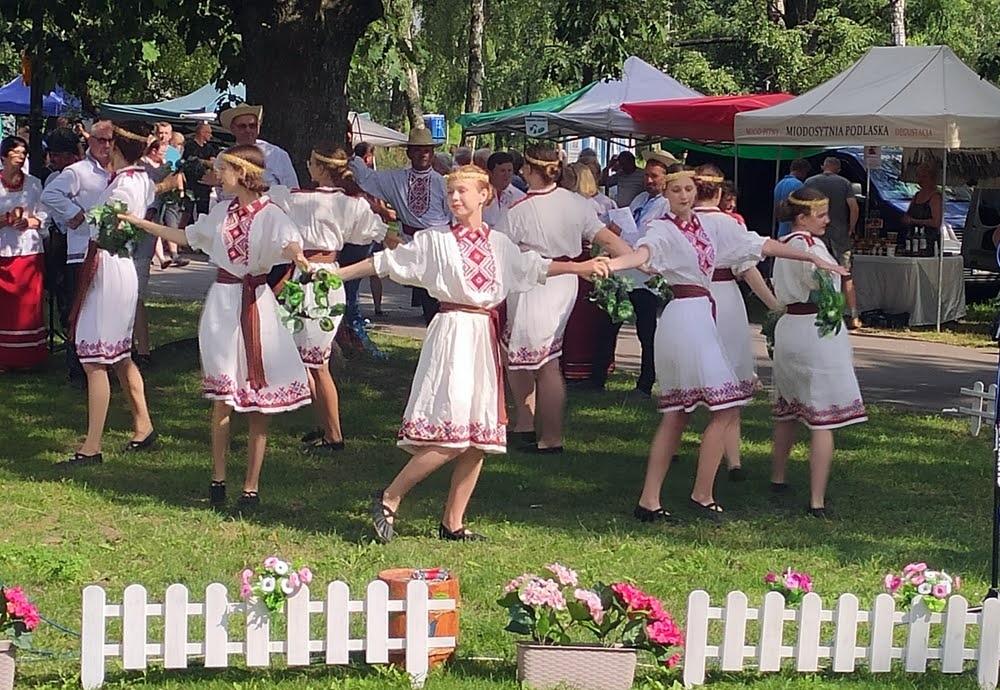 tańczący zespół