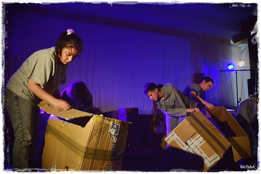 „Razkidanaje hniazdo 2020” – premiera spektaklu