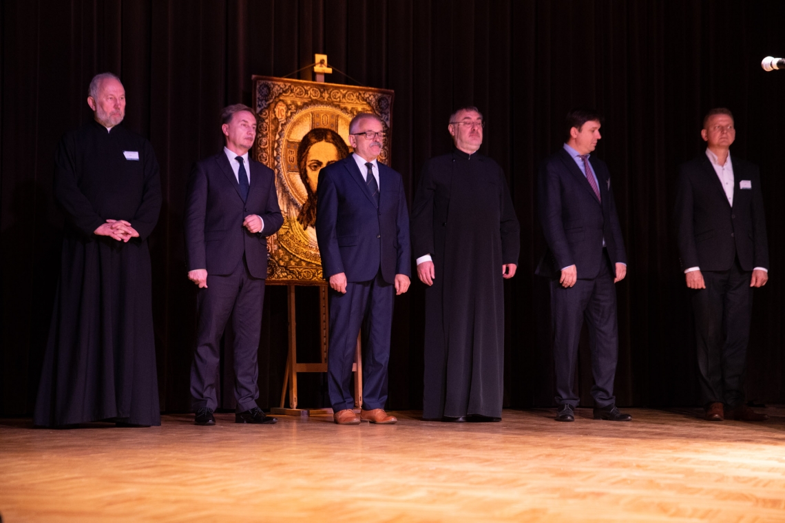 6 osób z jury festiwalowego