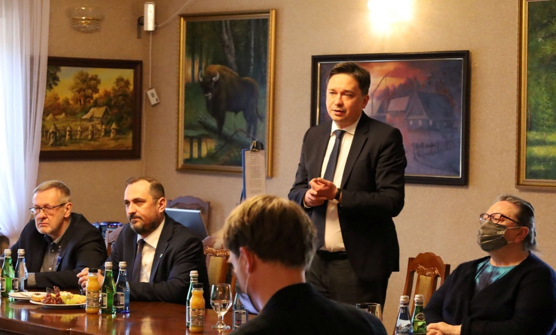 wypowiedź na stojąco Rzecznika Praw Obywatelskich