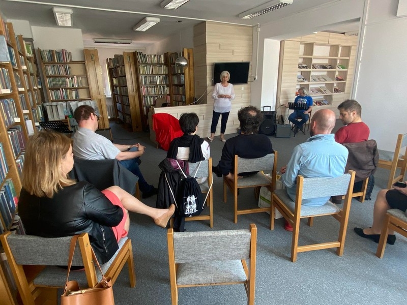 Wizyta partnerów z Włoch w Miejskiej Bibliotece Publicznej w Hajnówce