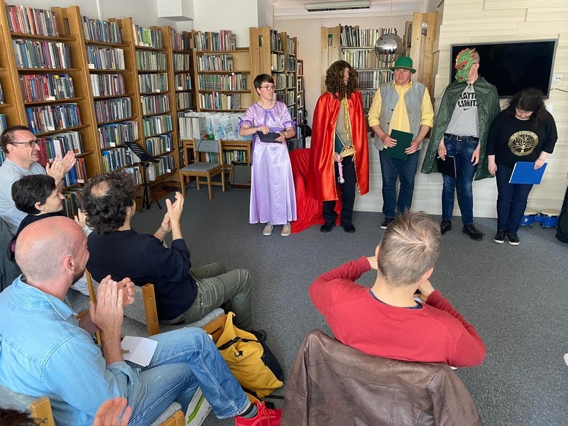 Wizyta partnerów z Włoch w Miejskiej Bibliotece Publicznej w Hajnówce