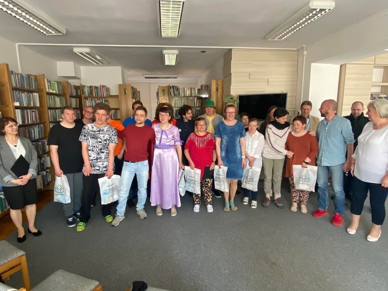 Wizyta partnerów z Włoch w Miejskiej Bibliotece Publicznej w Hajnówce