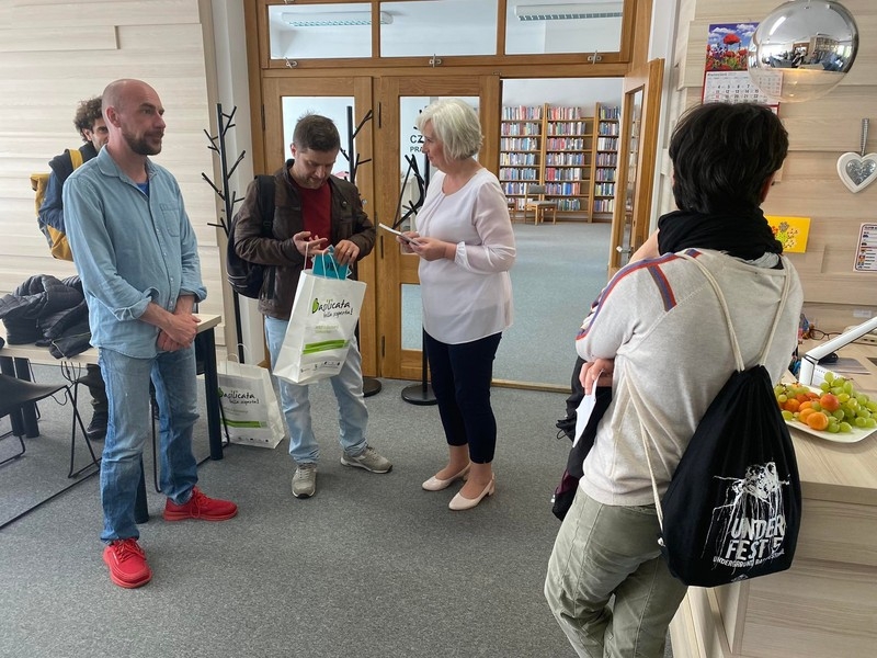 Wizyta partnerów z Włoch w Miejskiej Bibliotece Publicznej w Hajnówce