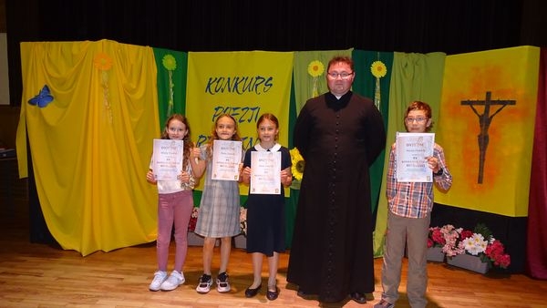 Zdjęcie pamiątkowe uczestników