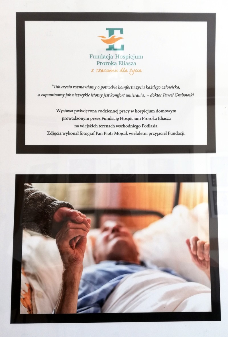 Wystawa fotograficzna Fundacji Hospicjum Proroka Eliasza
