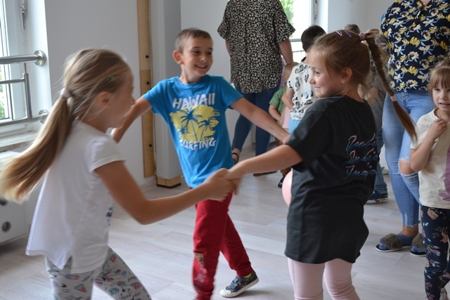 Wakacyjne zabawy taneczno –ruchowe
