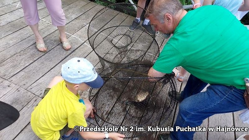 Uroczyste zakończenie roku przedszkolnego w grupie "Puchatki" z Przedszkola Nr 2 im. Kubusia Puchatka w Hajnówce