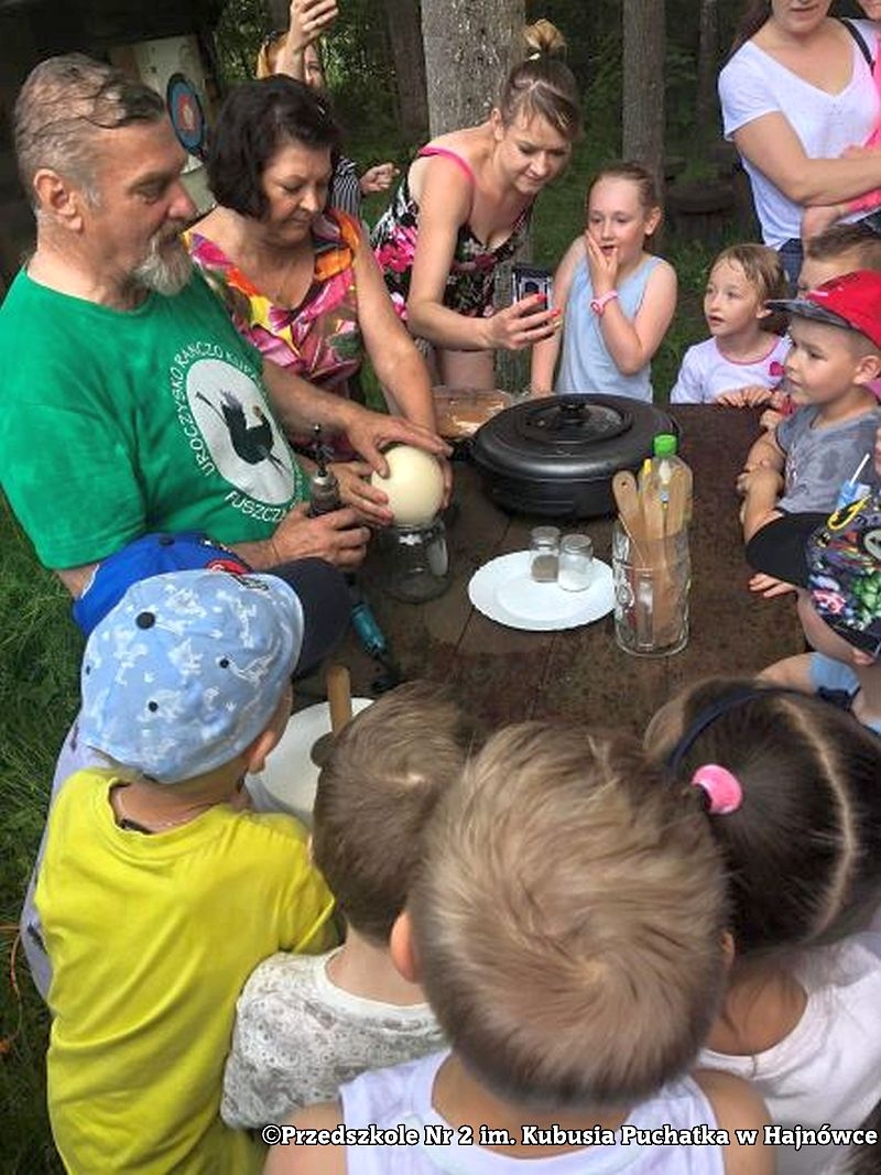 Uroczyste zakończenie roku przedszkolnego w grupie "Puchatki" z Przedszkola Nr 2 im. Kubusia Puchatka w Hajnówce