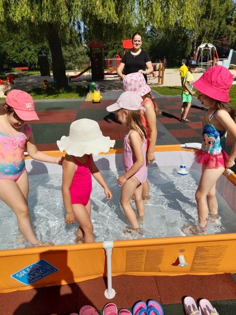 Basenowe szaleństwa przedszkolaków