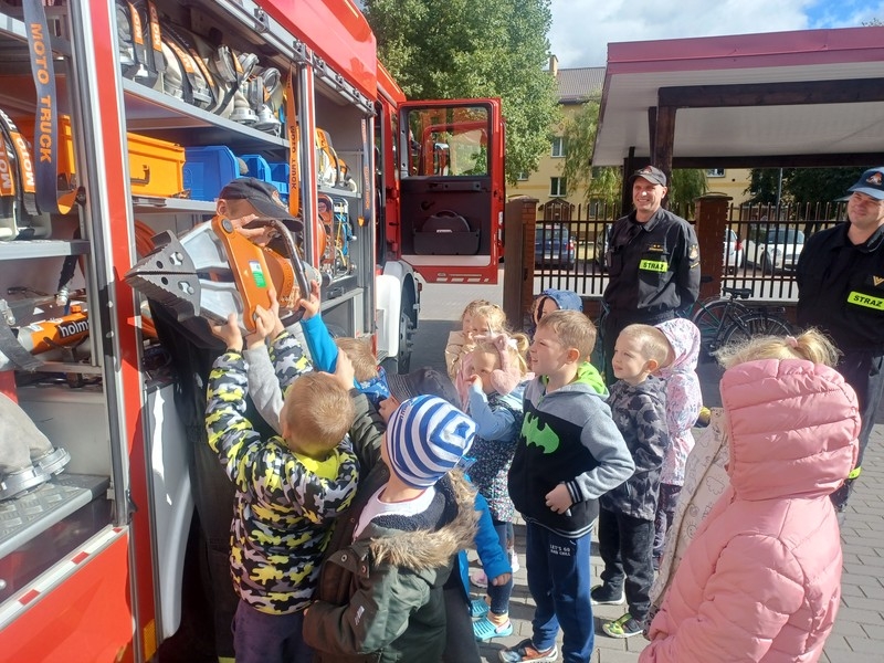 Ćwiczenia ewakuacyjne w przedszkolu -prezentacja sprzętu