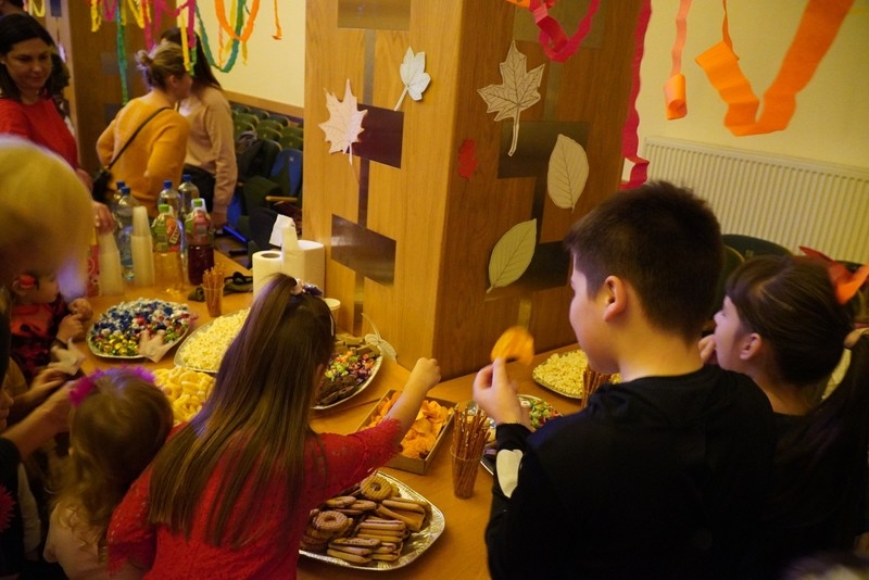 bal przebranych dzieci