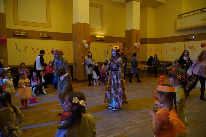 bal przebranych dzieci