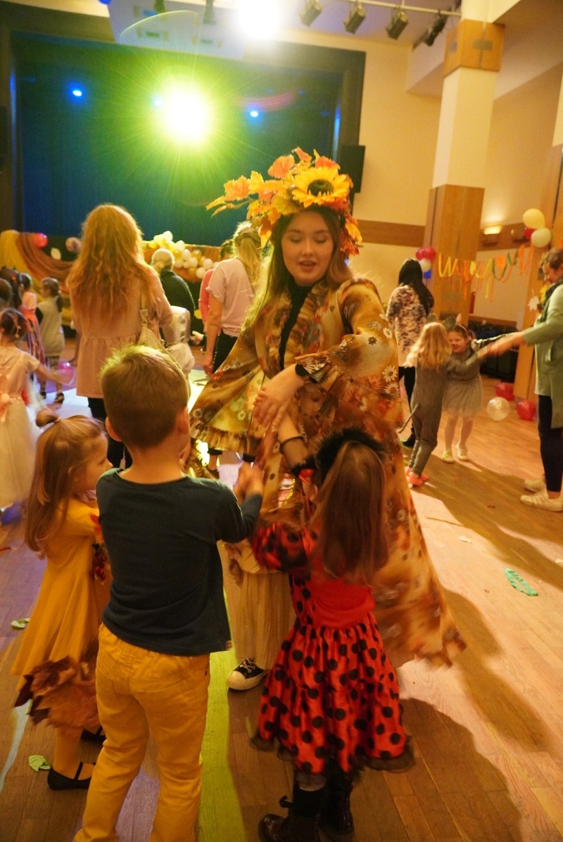 bal przebranych dzieci