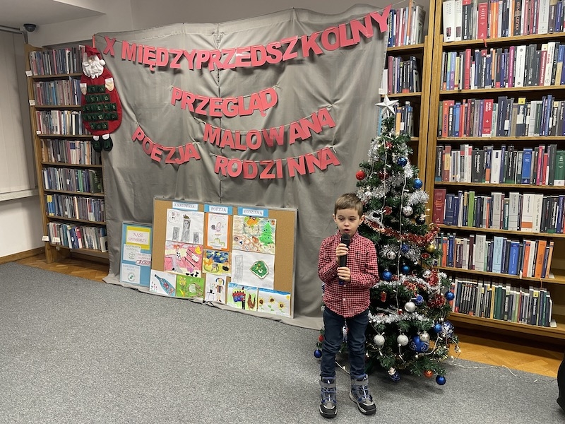 uczestnik przeglądu