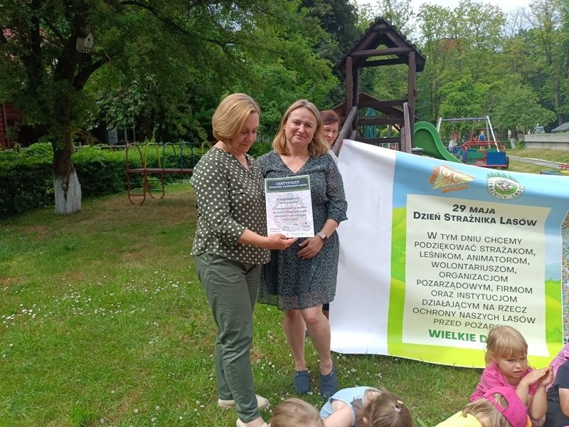 Giga laurka dla strażników lasów