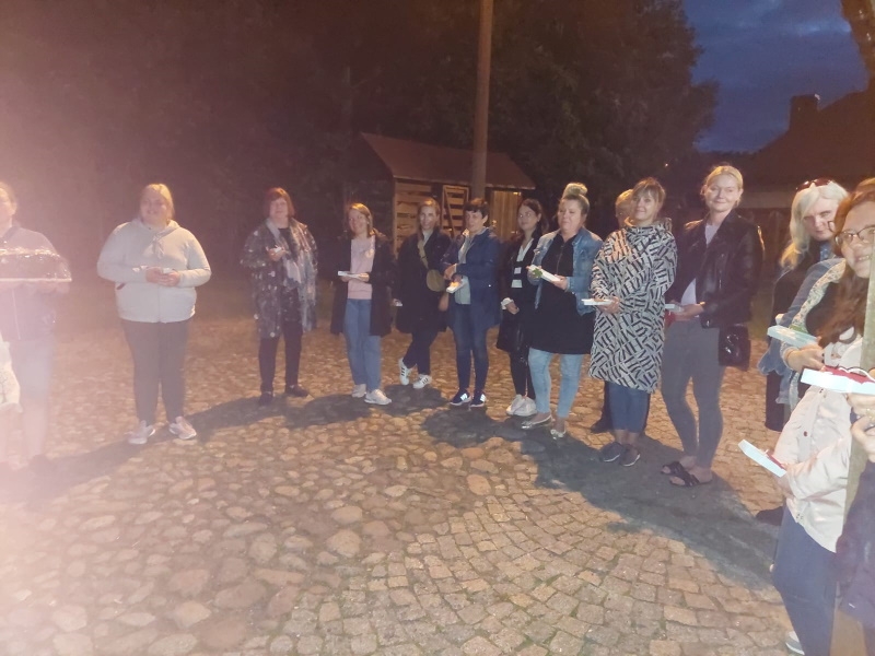 Zdjęcie grupowe nauczycieli.