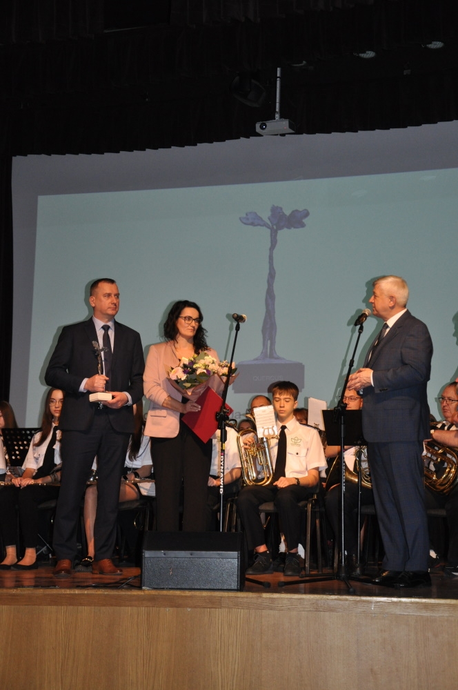 Zdjęcie z gali wręczenia nagród.