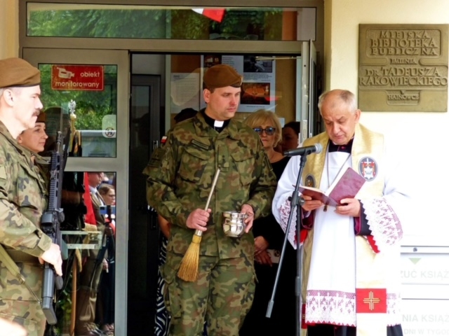 wyświęcenie tablicy