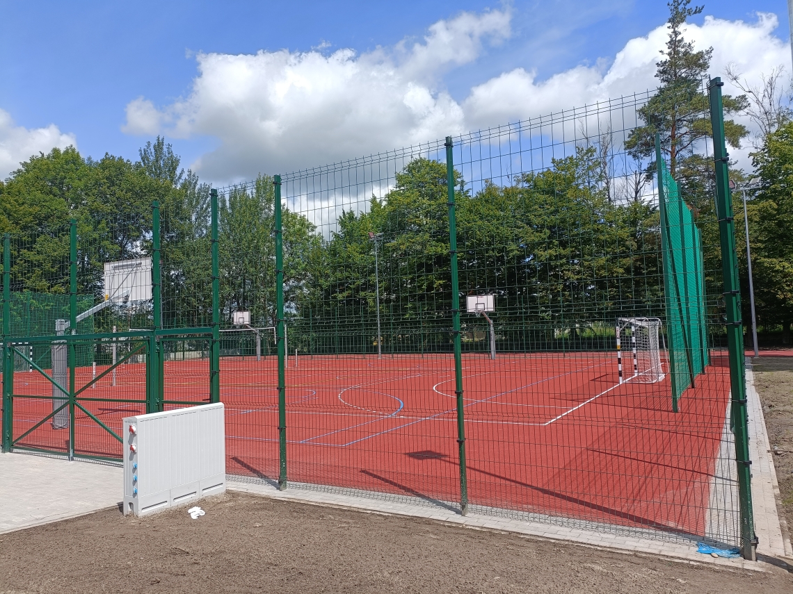 boisko przy szkole nr 3