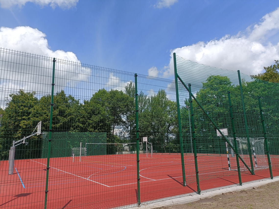 boisko przy szkole nr 3