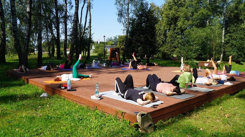 joga w parku