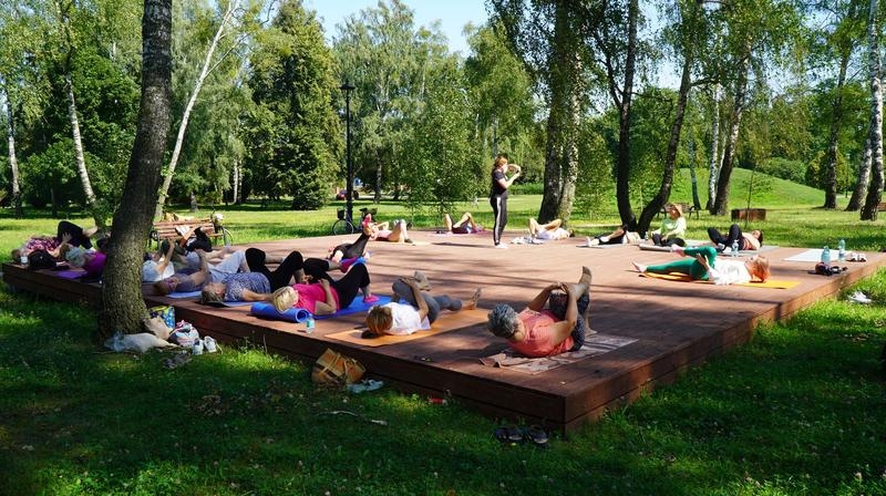 joga w parku