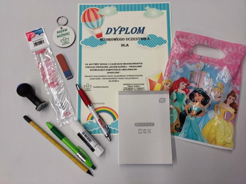 Zestaw podarunkowy dla uczestników półkolonii.