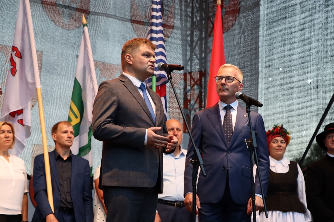 udział w uroczystościach z okazji Festiwalu Rejonu Jurbarkas w Parku