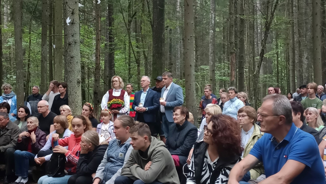 uroczystość upamiętnienia 35 rocznicy Drogi Bałtyckiej w miejscu pamięci