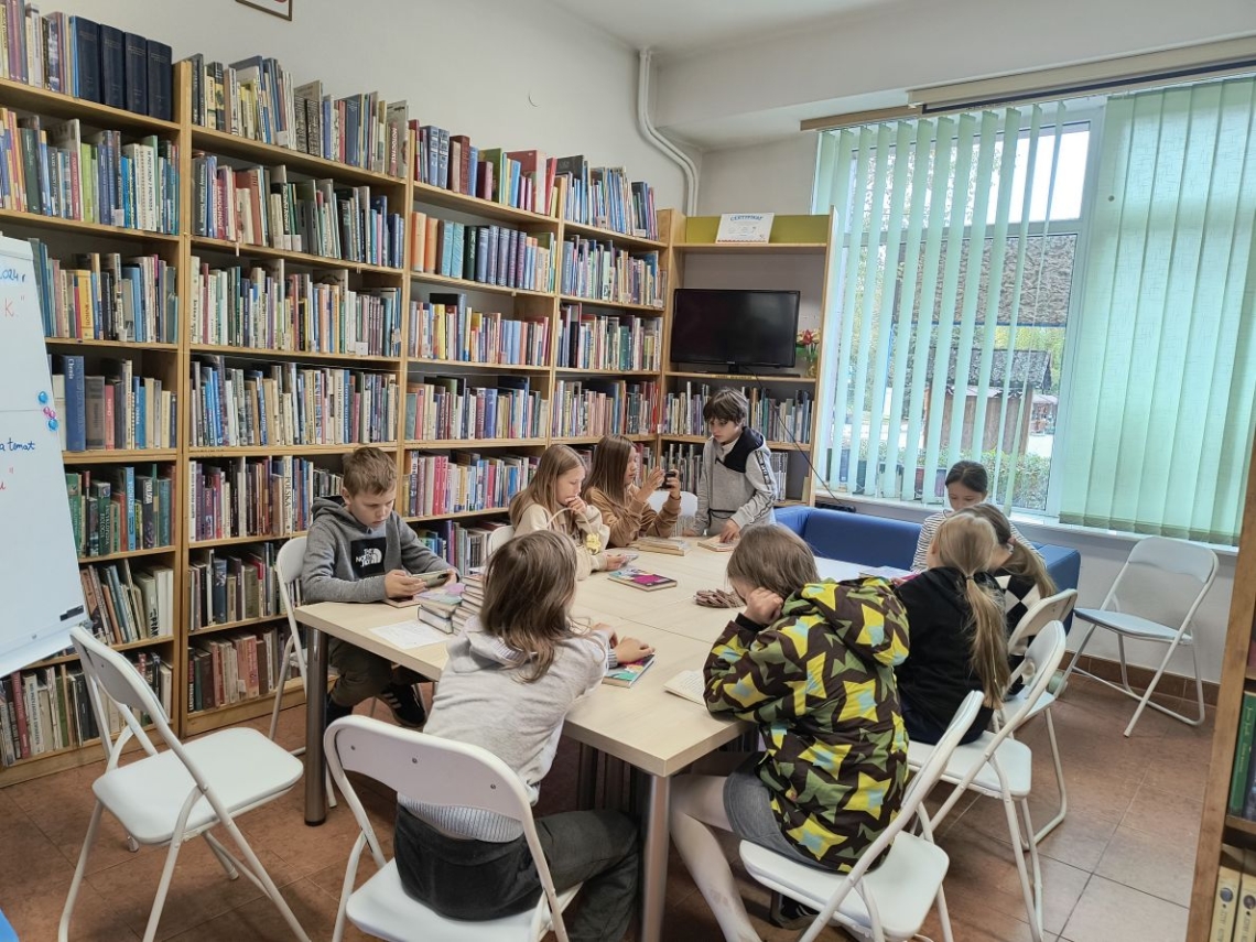 spotkanie dzieci w bibliotece