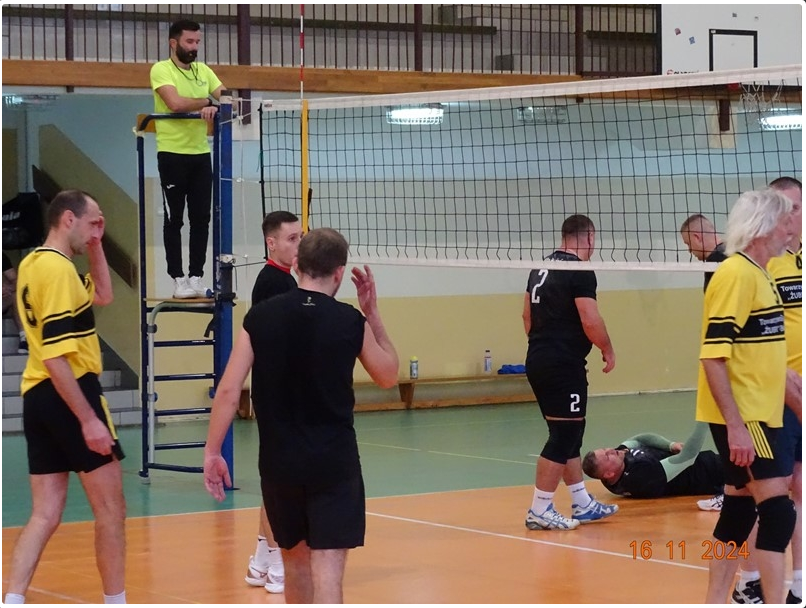 gra w piłkę siatkową