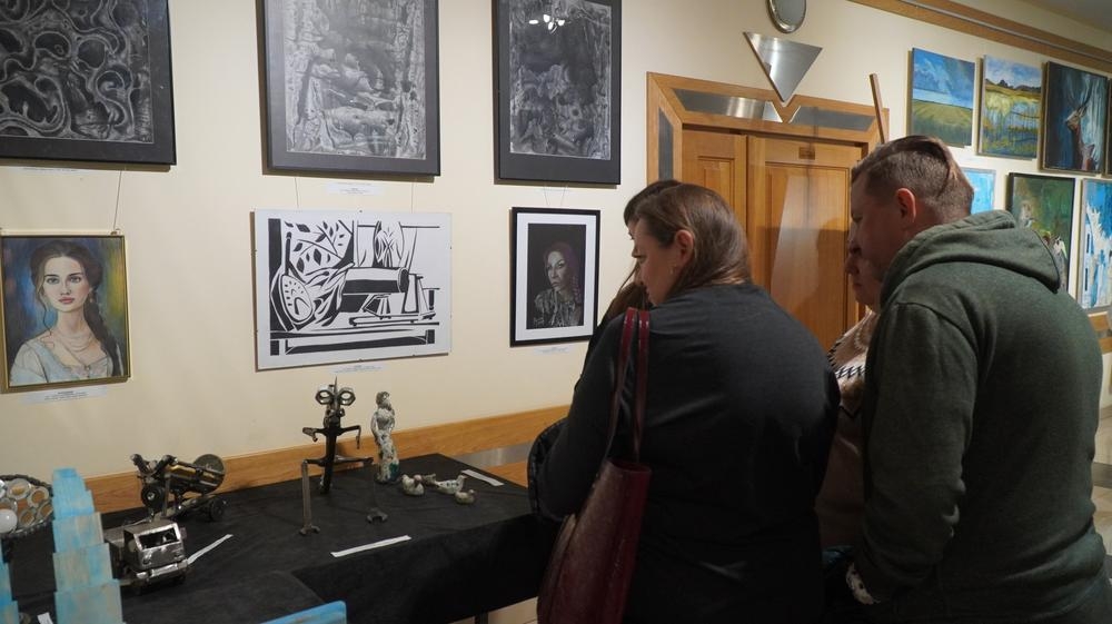 uczestnicy wernisażu