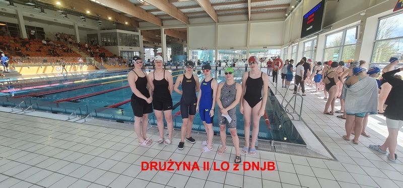 II miejsce drużynowo w licealiadzie w pływaniu LO DNJB