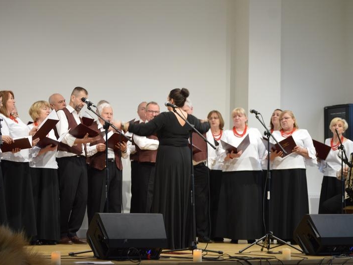 Zespół Pieśni „Echo Puszczy”