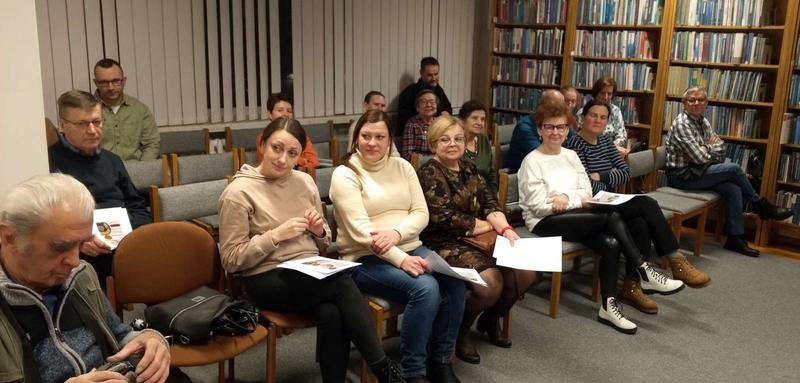spotkanie w czytelni miejskiej
