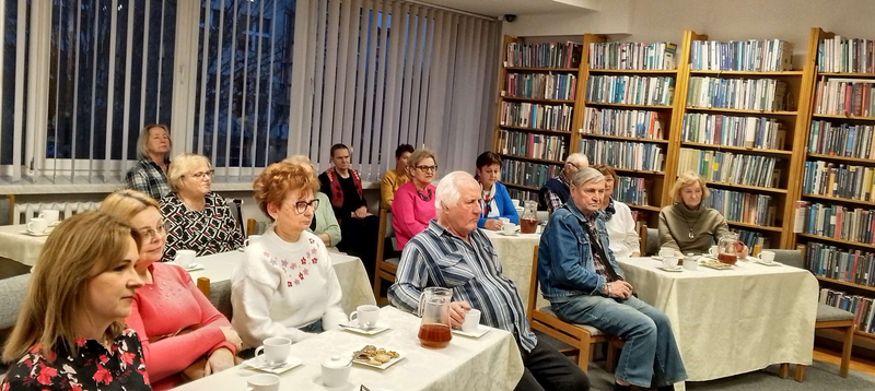 wykład w czytelni miejskiej