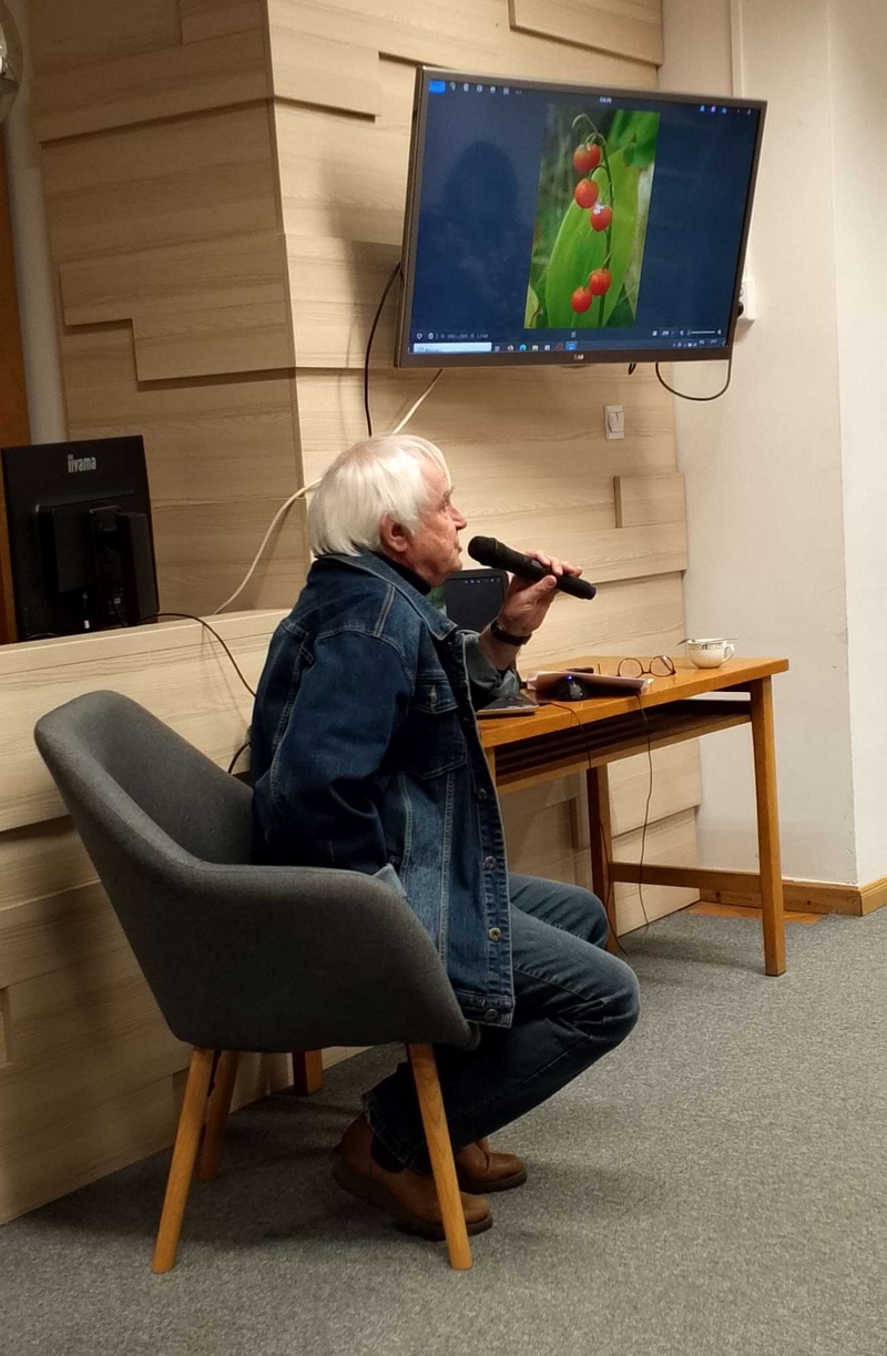 wykład w czytelni miejskiej