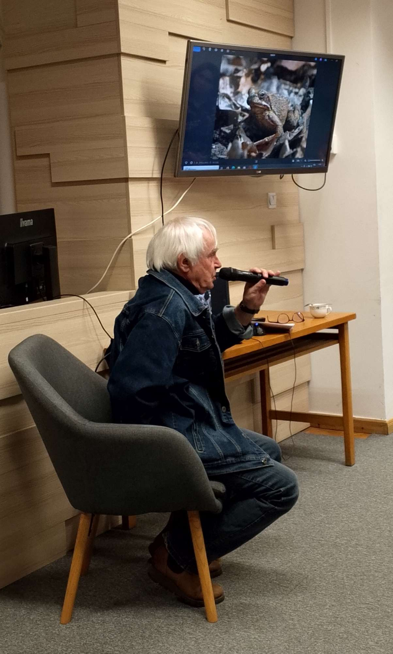 wykład w czytelni miejskiej