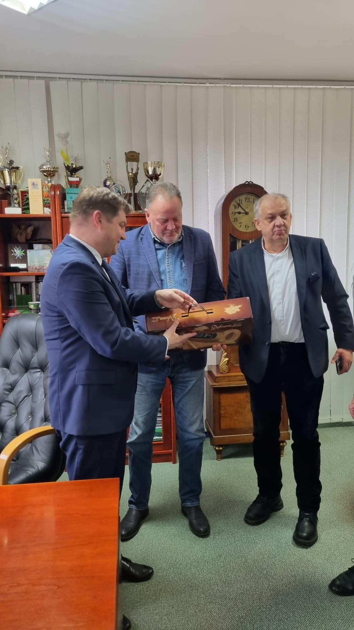 spotkanie z delegacją w gabinecie Burmistrza