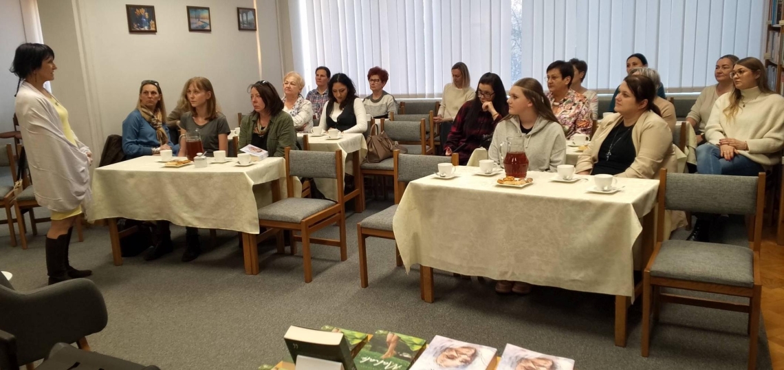 spotkanie autorskie w czytelni