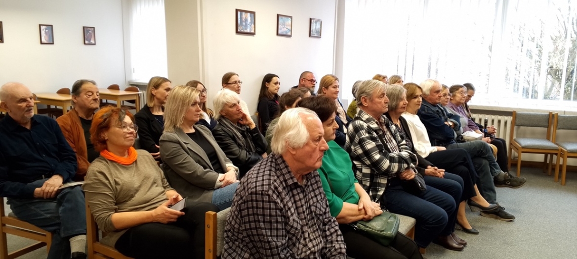 spotkanie w czytelni miejskiej