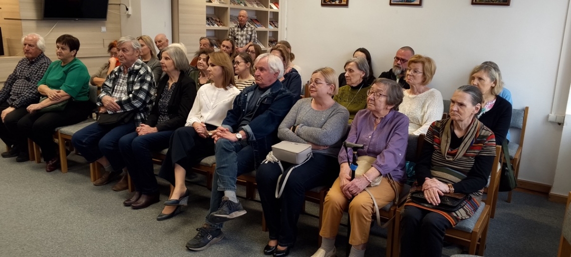 spotkanie w czytelni miejskiej