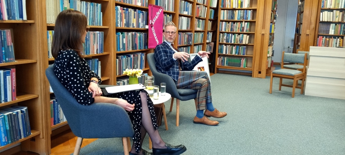 spotkanie w czytelni miejskiej