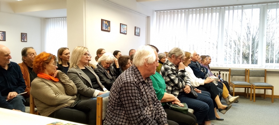 spotkanie w czytelni miejskiej