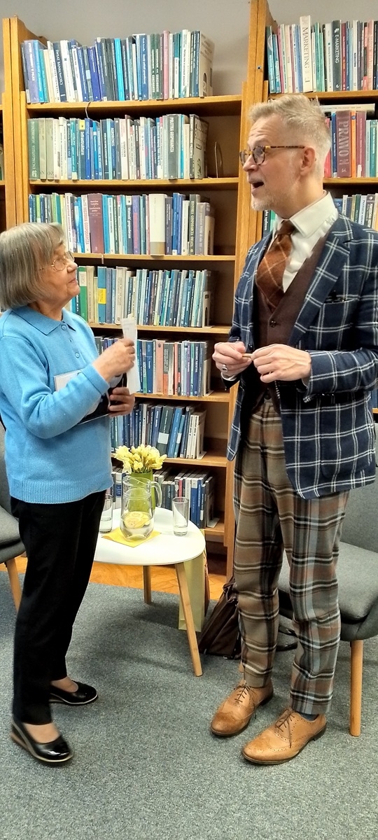 spotkanie w czytelni miejskiej